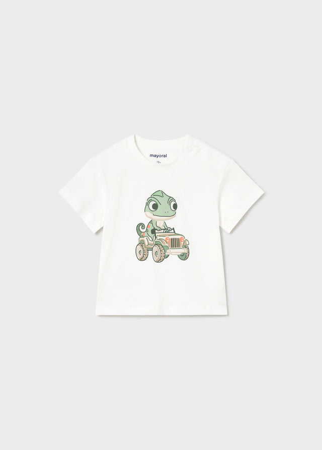 Біла футболка для хлопчика з хамелеоном у машинці спереду