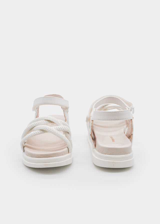 Білі дитячі сандалі з відкритим носком для дівчинки, вигляд спереду і ззаду